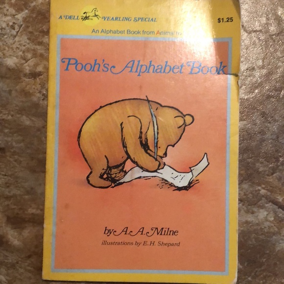 Vintage Pooh Nursery Lot - Picture 3 of 16